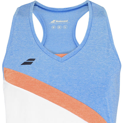The Babolat Play 2025 Women's Tennis Tank Top combines eco-friendly recycled polyester with performance elegance. It features a stylish white and blue heather design, a V-neck, and the Babolat logo on the chest.